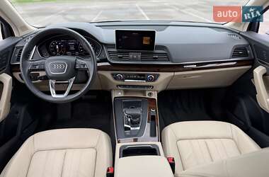 Внедорожник / Кроссовер Audi Q5 2018 в 