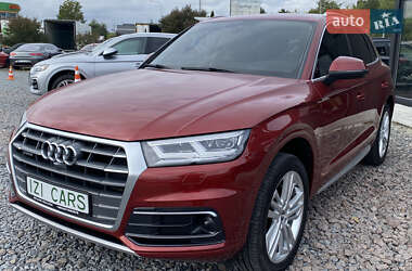 Внедорожник / Кроссовер Audi Q5 2018 в 