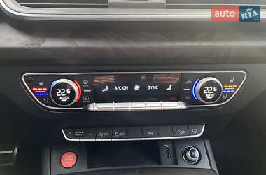Внедорожник / Кроссовер Audi Q5 2018 в 