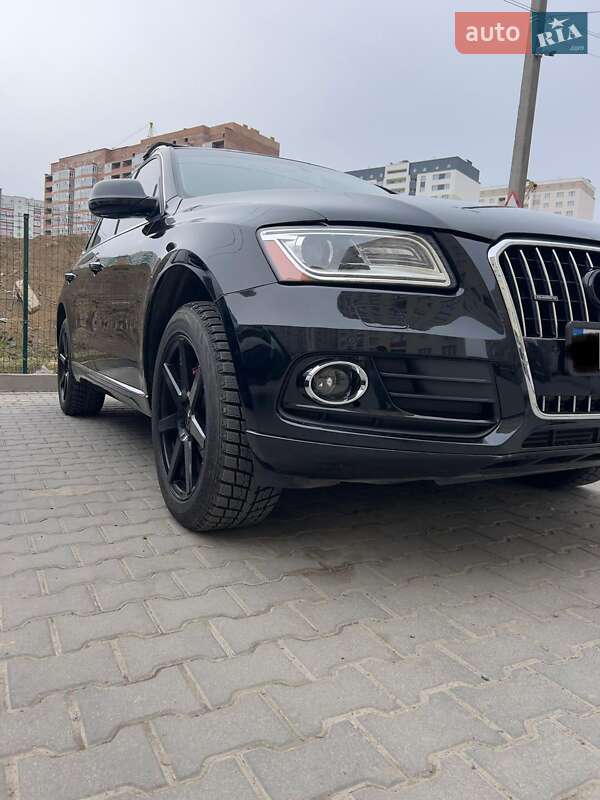 Позашляховик / Кросовер Audi Q5 2015 в Києві