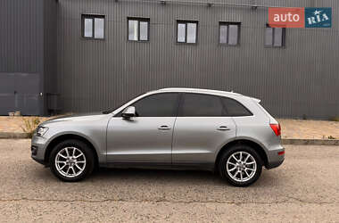 Внедорожник / Кроссовер Audi Q5 2009 в 