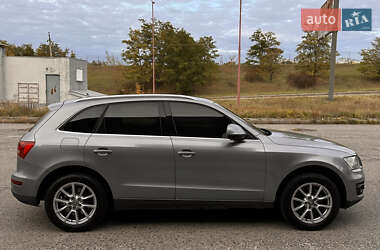 Внедорожник / Кроссовер Audi Q5 2009 в 