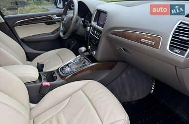Внедорожник / Кроссовер Audi Q5 2016 в 