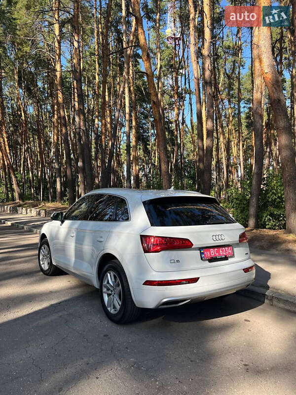 Внедорожник / Кроссовер Audi Q5 2020 в Черкассах