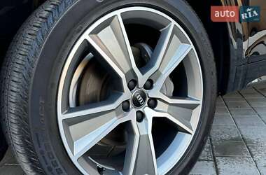 Внедорожник / Кроссовер Audi Q5 2019 в 