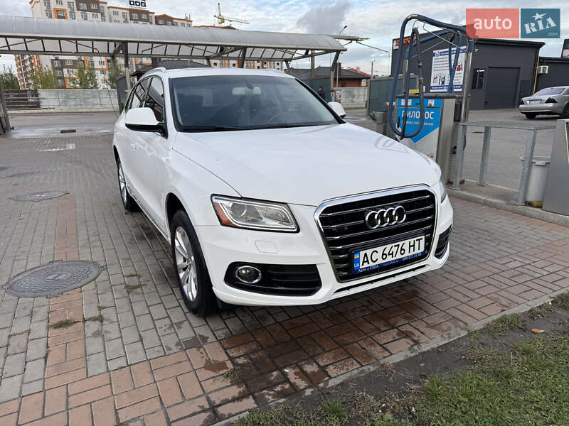 Позашляховик / Кросовер Audi Q5 2016 в 