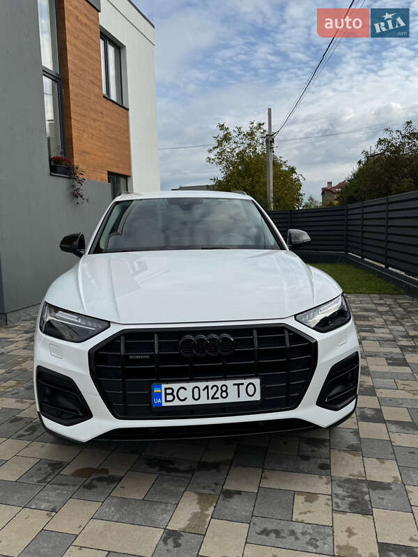 Внедорожник / Кроссовер Audi Q5 2021 в Львове