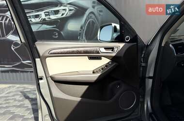 Позашляховик / Кросовер Audi Q5 2015 в 