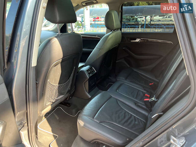 Позашляховик / Кросовер Audi Q5 2012 в Києві