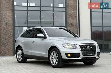 Внедорожник / Кроссовер Audi Q5 2010 в 