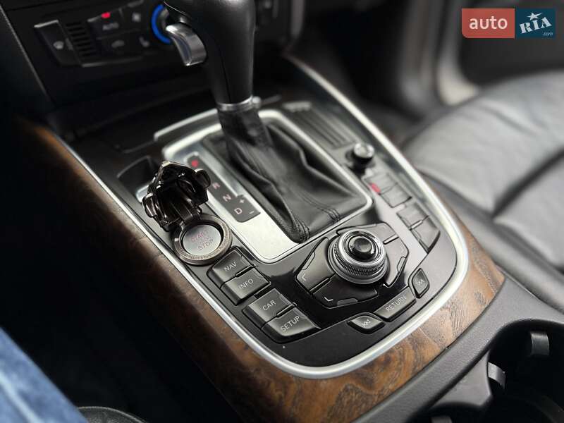 Внедорожник / Кроссовер Audi Q5 2010 в Тернополе