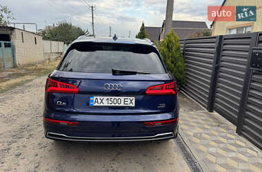 Внедорожник / Кроссовер Audi Q5 2017 в 