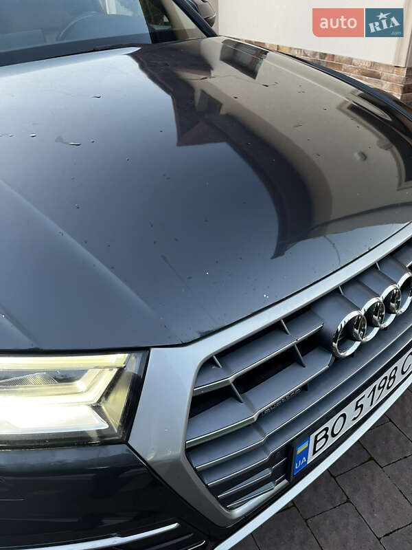 Позашляховик / Кросовер Audi Q5 2017 в Львові