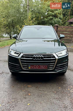 Внедорожник / Кроссовер Audi Q5 2017 в 