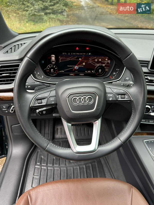 Внедорожник / Кроссовер Audi Q5 2017 в Ивано-Франковске