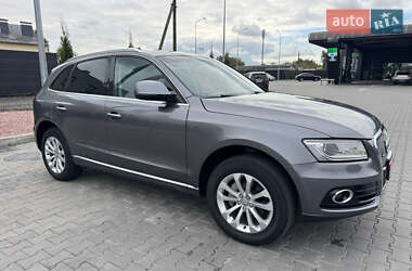 Внедорожник / Кроссовер Audi Q5 2015 в 
