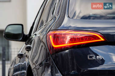 Внедорожник / Кроссовер Audi Q5 2016 в 