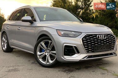 Внедорожник / Кроссовер Audi Q5 2021 в 