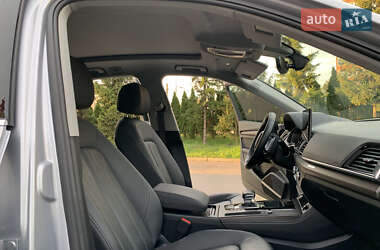 Внедорожник / Кроссовер Audi Q5 2021 в 