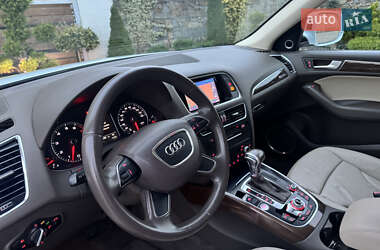 Внедорожник / Кроссовер Audi Q5 2016 в 