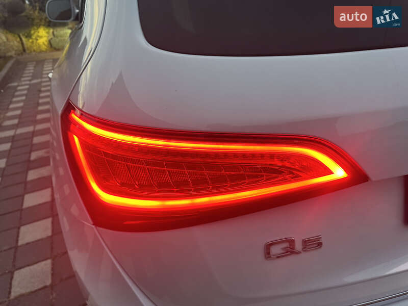 Позашляховик / Кросовер Audi Q5 2016 в Стрию