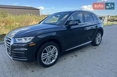 Внедорожник / Кроссовер Audi Q5 2019 в 