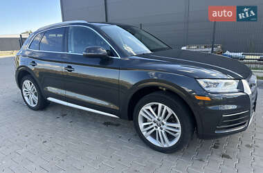 Внедорожник / Кроссовер Audi Q5 2019 в 