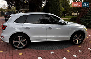 Внедорожник / Кроссовер Audi Q5 2017 в 