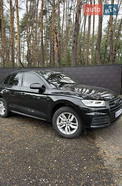 Позашляховик / Кросовер Audi Q5 2019 в 