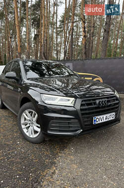 Позашляховик / Кросовер Audi Q5 2019 в 