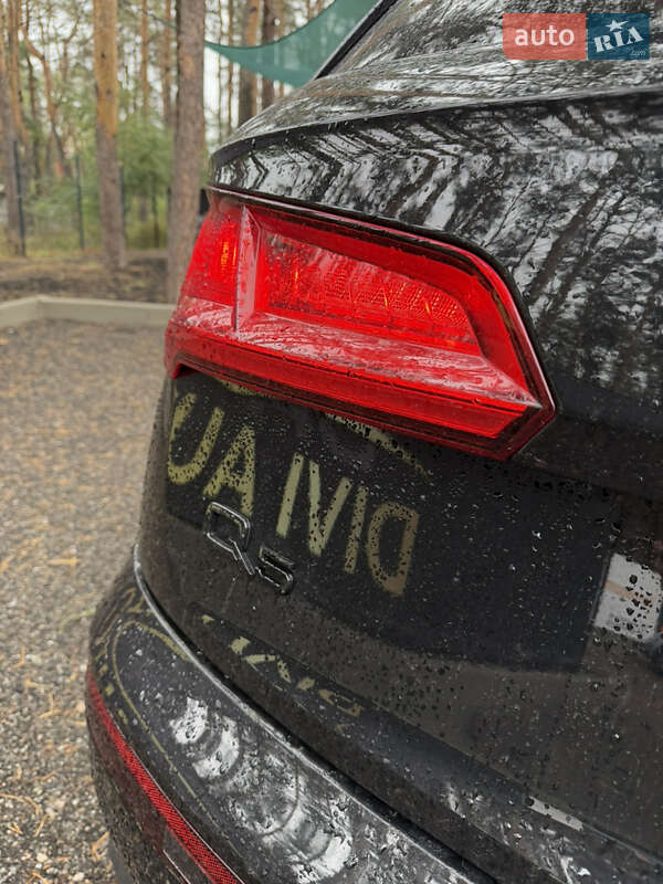 Позашляховик / Кросовер Audi Q5 2019 в Києві