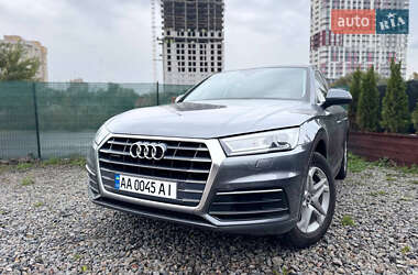 Внедорожник / Кроссовер Audi Q5 2019 в 