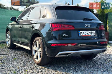 Позашляховик / Кросовер Audi Q5 2018 в 