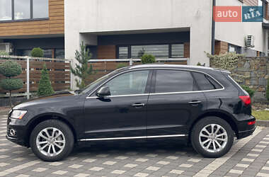 Позашляховик / Кросовер Audi Q5 2016 в 