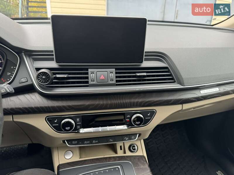 Внедорожник / Кроссовер Audi Q5 2018 в Харькове