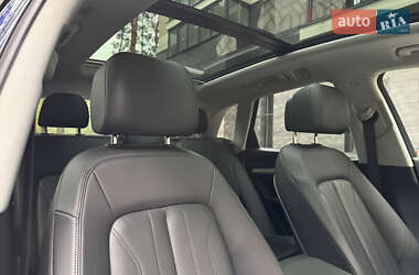 Позашляховик / Кросовер Audi Q5 2018 в 