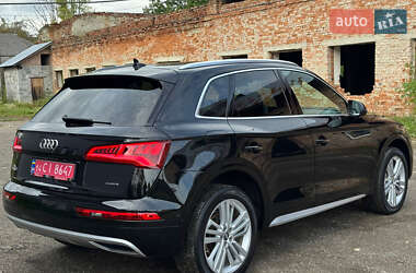 Внедорожник / Кроссовер Audi Q5 2020 в 