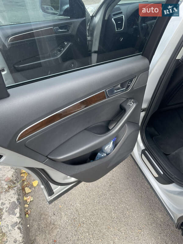 Внедорожник / Кроссовер Audi Q5 2013 в Киеве