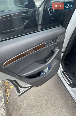 Внедорожник / Кроссовер Audi Q5 2013 в 