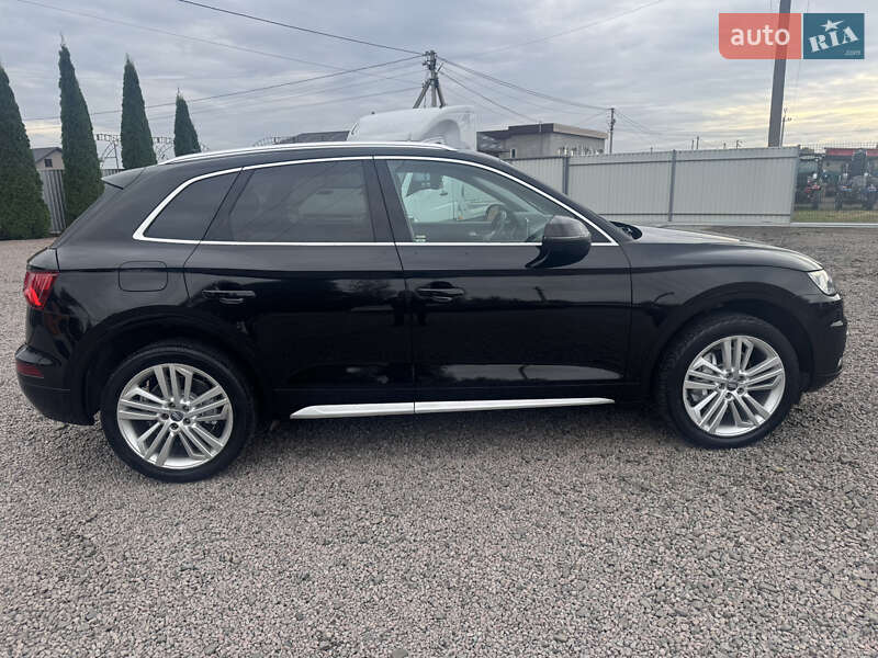 Внедорожник / Кроссовер Audi Q5 2018 в Луцке