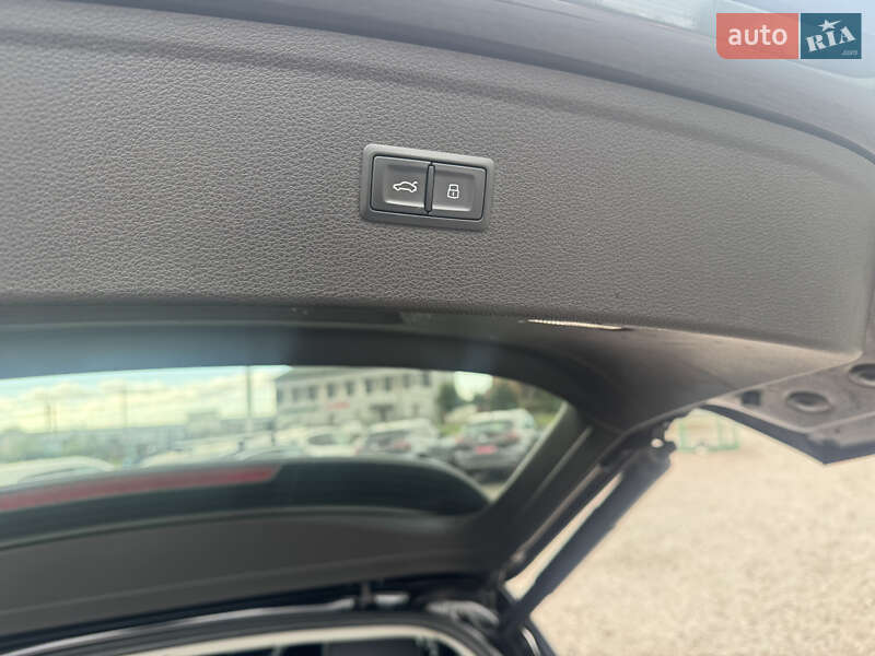 Внедорожник / Кроссовер Audi Q5 2018 в Луцке