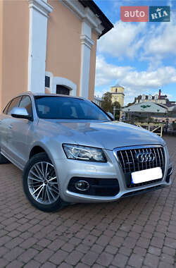 Внедорожник / Кроссовер Audi Q5 2010 в Каменец-Подольском
