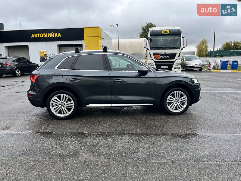 Позашляховик / Кросовер Audi Q5 2019 в Василькові