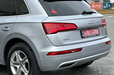 Внедорожник / Кроссовер Audi Q5 2019 в 
