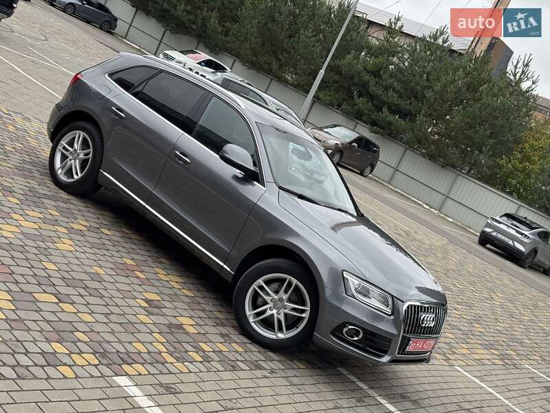 Внедорожник / Кроссовер Audi Q5 2016 в Луцке