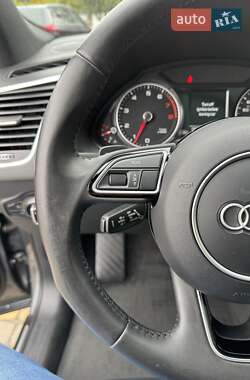 Внедорожник / Кроссовер Audi Q5 2016 в 