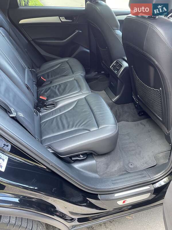 Внедорожник / Кроссовер Audi Q5 2015 в Ровно