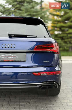Позашляховик / Кросовер Audi Q5 2022 в 