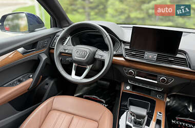 Позашляховик / Кросовер Audi Q5 2022 в 
