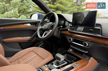 Позашляховик / Кросовер Audi Q5 2022 в 